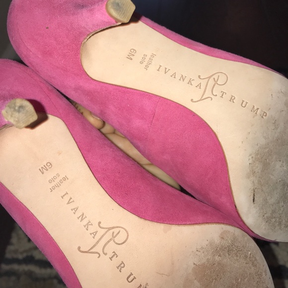Pink Suede Pumps - Picture 4 of 4